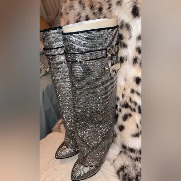 ✨Givenchy-Shark Lock Boots Wide Fit boots✨PLEASE READ ENTIRE DESCRIPTION‼️ - Picture 4 of 17